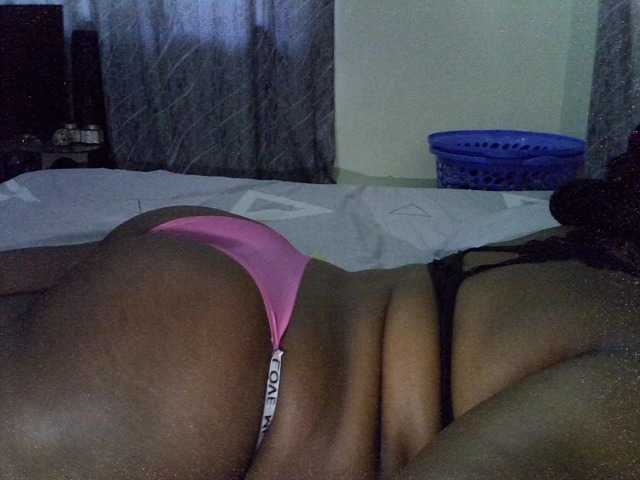 Cumpiee live cam preview