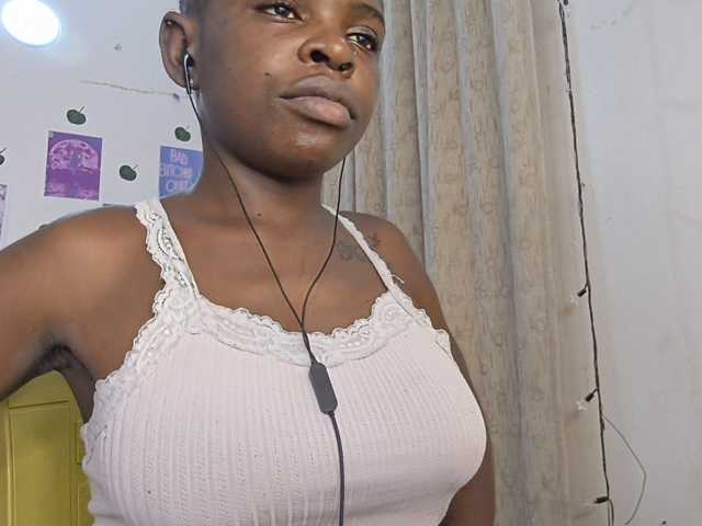 Makaylah live cam on BongaCams