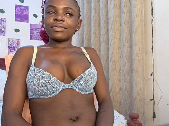 Makaylah live cam on BongaCams