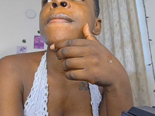 Makaylah live cam on BongaCams