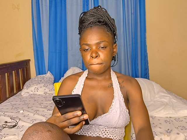 Makaylah live cam on BongaCams