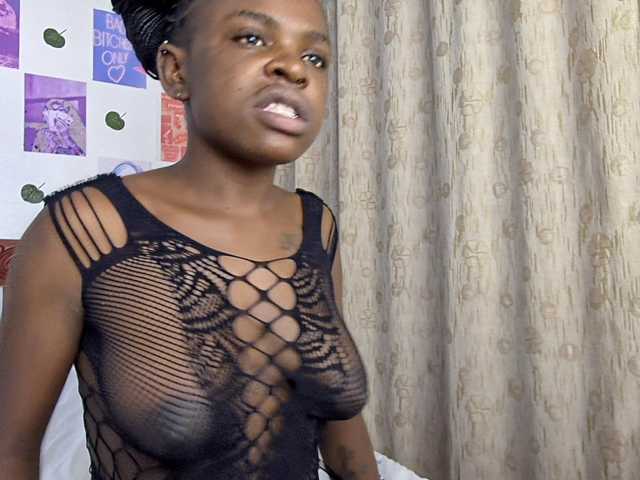 Makaylah live cam on BongaCams
