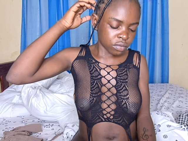 Makaylah live cam on BongaCams