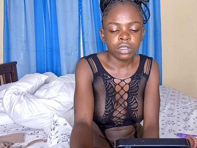 Makaylah live cam on BongaCams