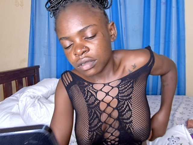 Makaylah live cam on BongaCams