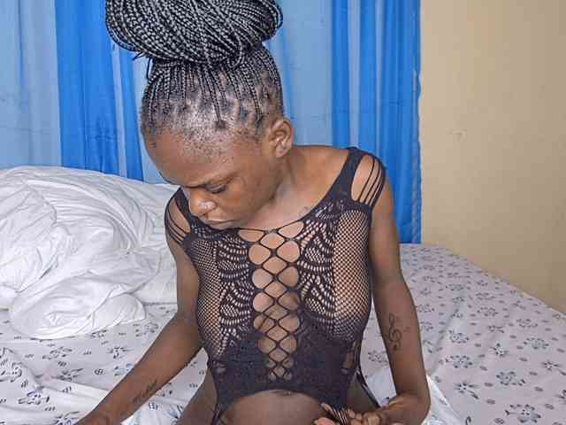 Model: Makaylah