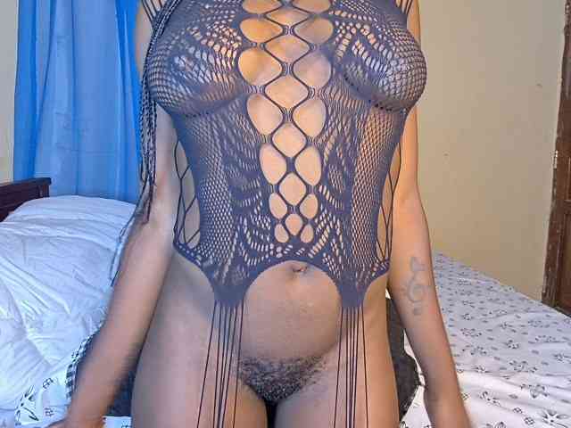Model: Makaylah