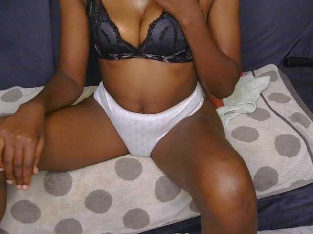 babydollksiwahili, en directo ahora en BongaCams
