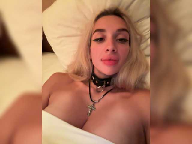 TeenyCat live cam on BongaCams