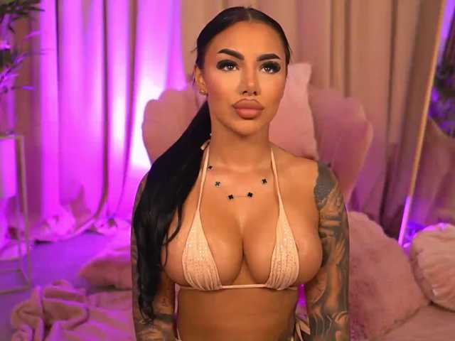 JessyFoxy live cam preview