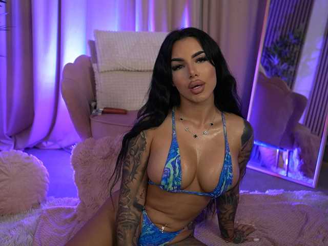 JessyFoxy, en directo ahora en BongaCams