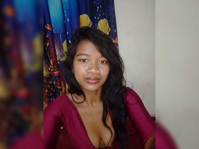 Leillaa live cam on BongaCams