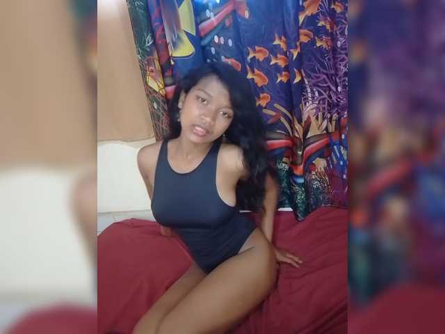 Leillaa live cam