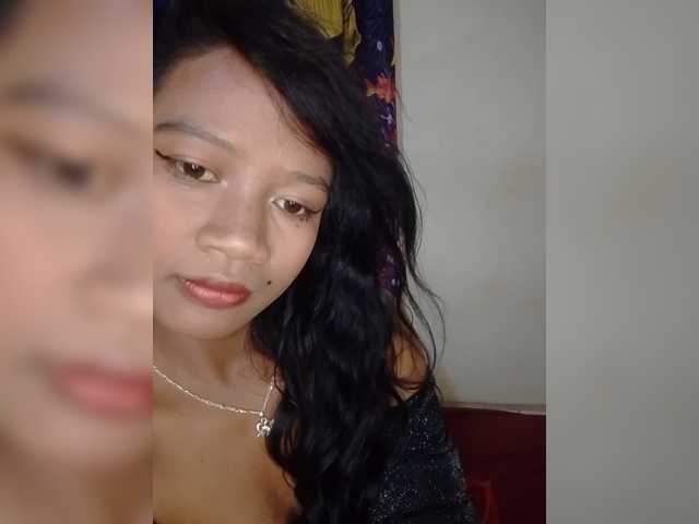 Leillaa live cam on BongaCams