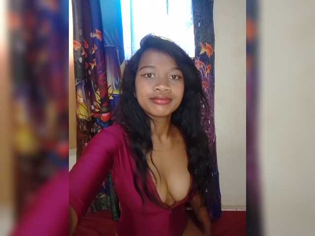 Leillaa live cam on BongaCams