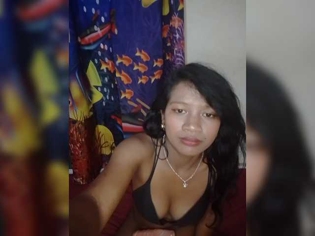 Leillaa live cam on BongaCams