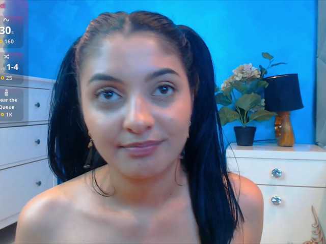 ambraloong, live now on BongaCams