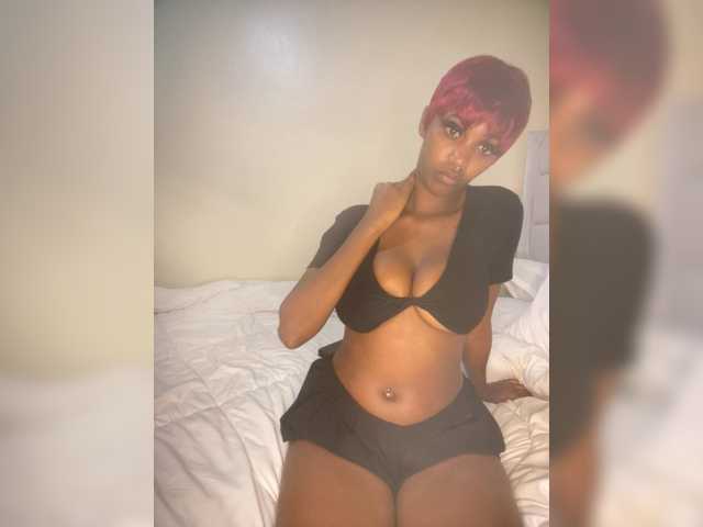 Breetits live cam on BongaCams
