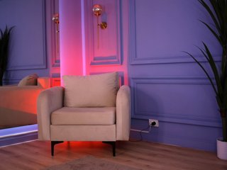 ElaBellanotte Porn Show