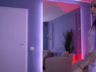 ElaBellanotte Porn Show