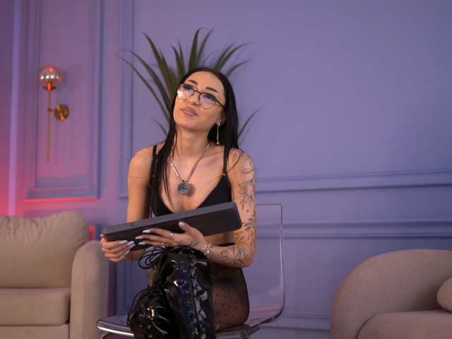 ElaBellanotte live cam on BongaCams