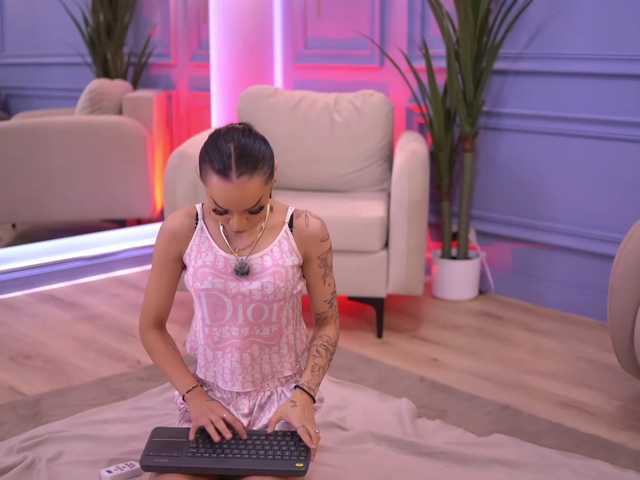 ElaBellanotte live cam on BongaCams
