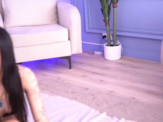 ElaBellanotte live cam preview