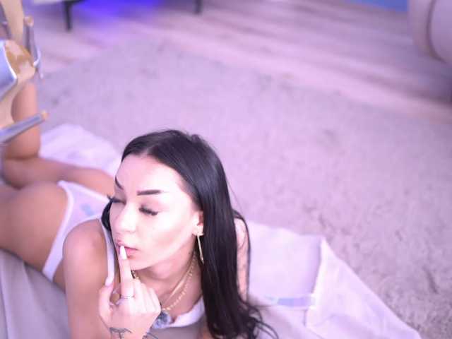 ElaBellanotte live cam preview