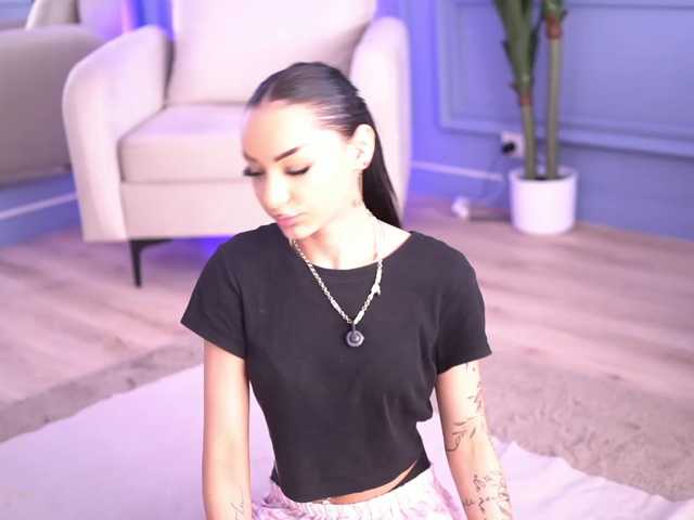 ElaBellanotte live cam on BongaCams