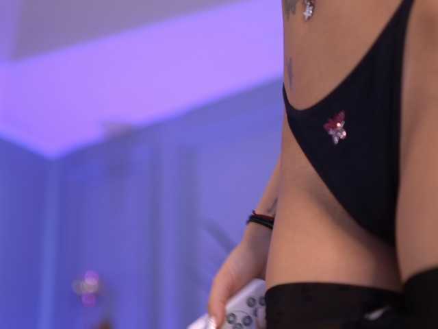 ElaBellanotte live cam on BongaCams