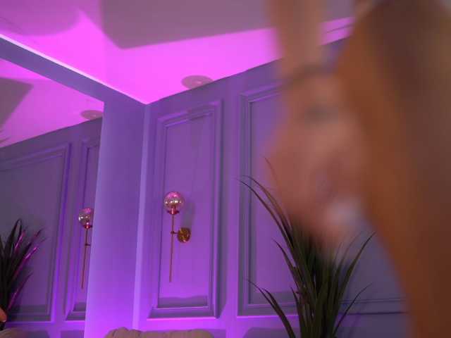 ElaBellanotte live cam on BongaCams