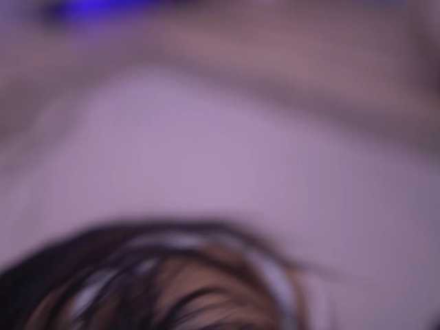 ElaBellanotte live cam preview