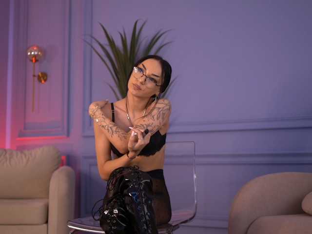 ElaBellanotte live cam on BongaCams