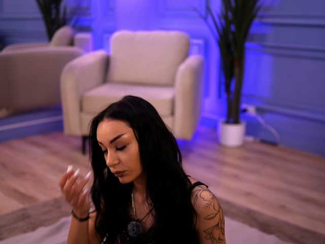 ElaBellanotte live cam on BongaCams