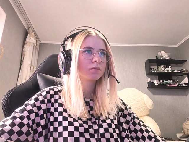 RomonaDoggette live cam on BongaCams