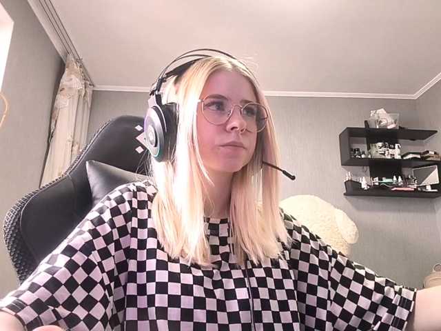 RomonaDoggette live cam on BongaCams