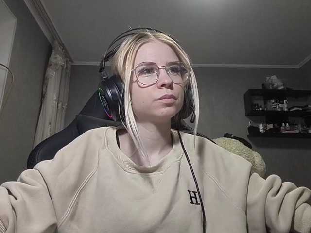 RomonaDoggette live cam on BongaCams
