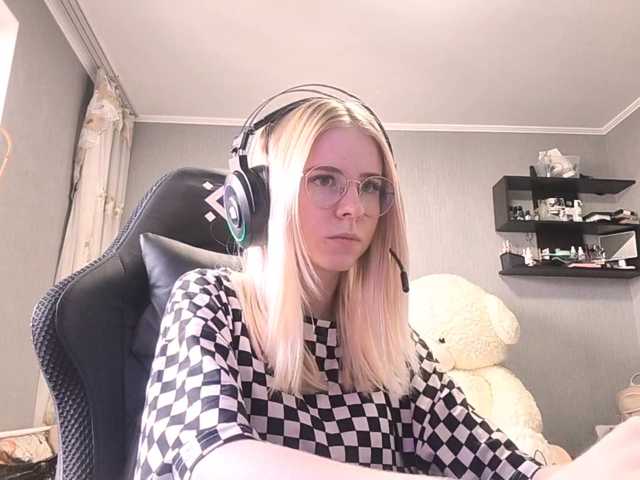 RomonaDoggette live cam on BongaCams