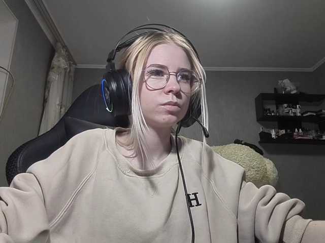 RomonaDoggette live cam on BongaCams