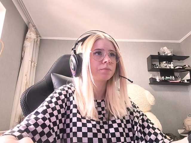RomonaDoggette live cam on BongaCams