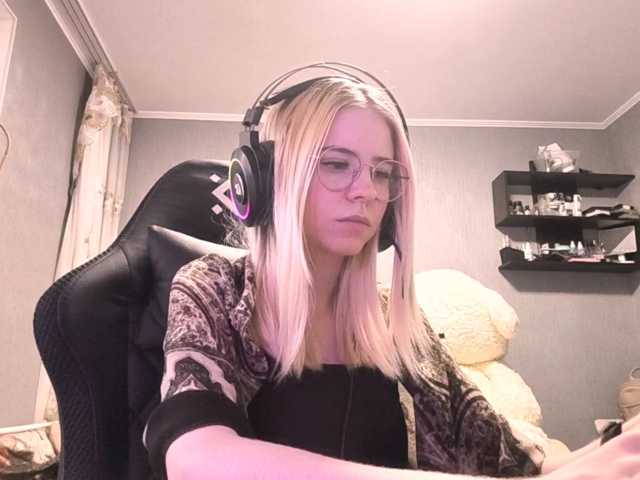RomonaDoggette live cam on BongaCams