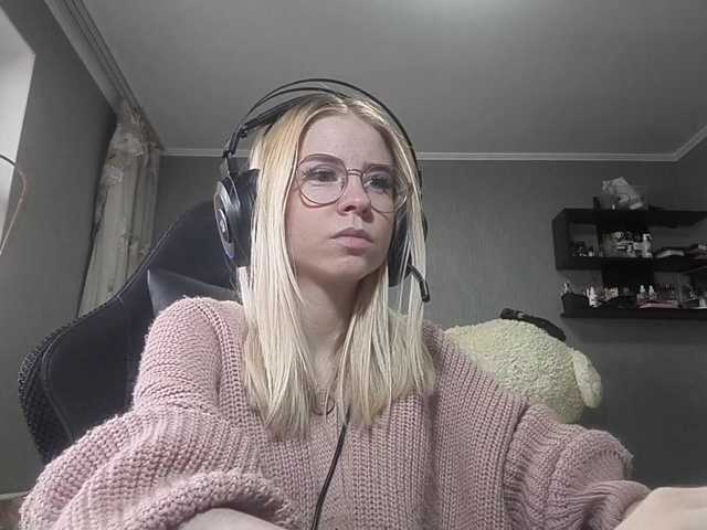 RomonaDoggette live cam on BongaCams