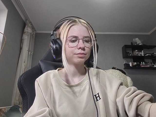 RomonaDoggette live cam on BongaCams
