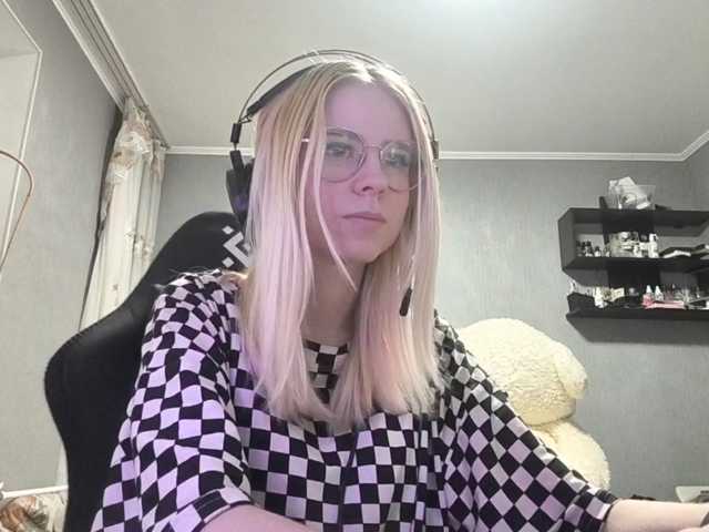 RomonaDoggette live cam on BongaCams