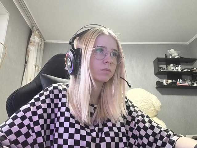 RomonaDoggette live cam on BongaCams