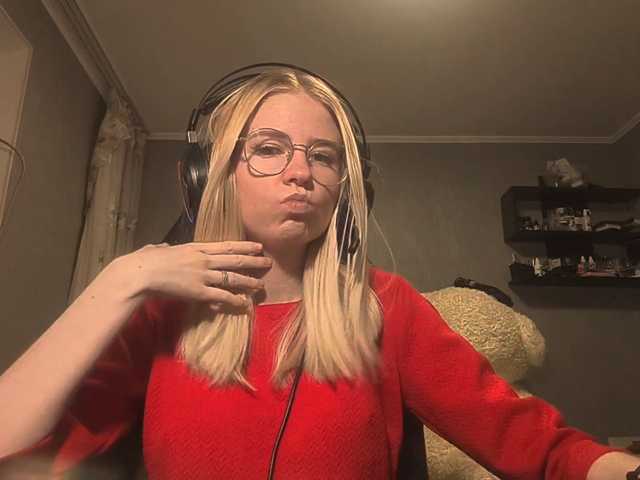 RomonaDoggette live cam on BongaCams