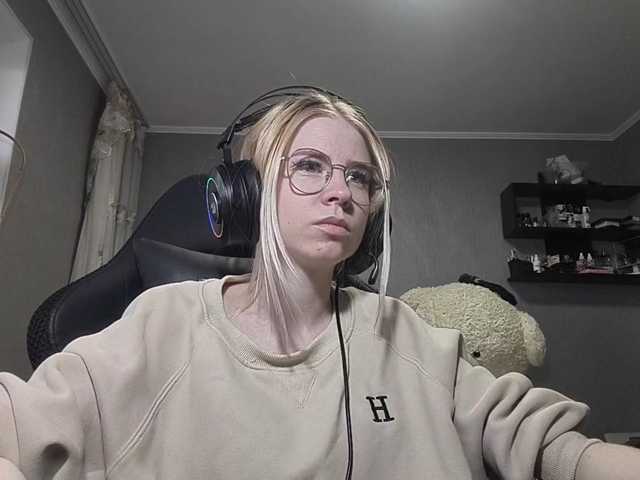 RomonaDoggette live cam on BongaCams