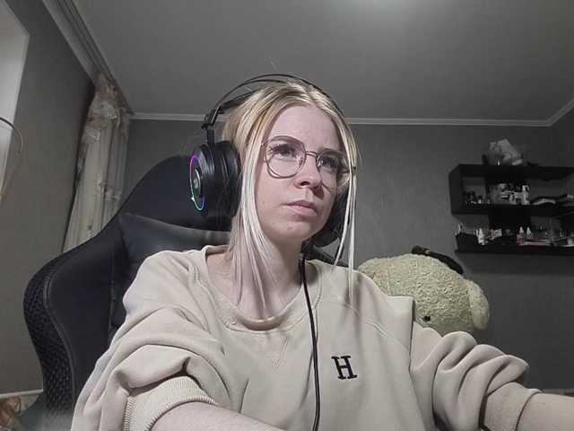 RomonaDoggette live cam on BongaCams