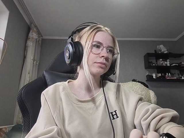 RomonaDoggette live cam on BongaCams