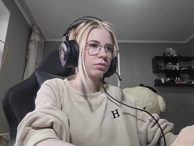 RomonaDoggette live cam on BongaCams